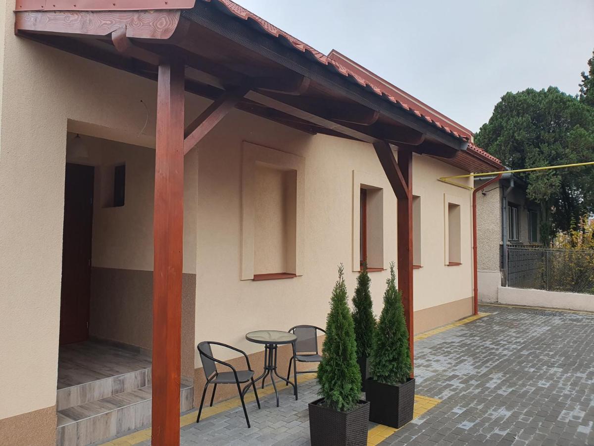 Bereg-Travel Hotel Екстериор снимка
