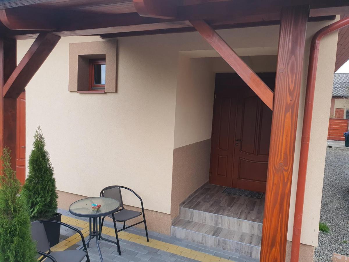 Bereg-Travel Hotel Екстериор снимка